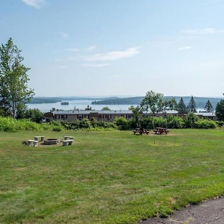 Cute Cedar Lodge Studio With Balcony & Lake Views! Laconia Esterno foto